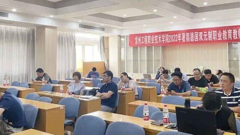 除了上述费用外，考生还可能需要支付以下费用：